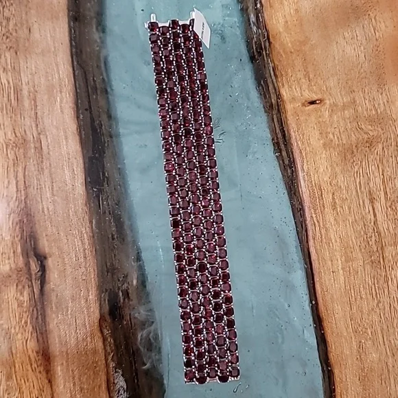Mozambique Garnet bracelet NWT - Picture 4 of 8